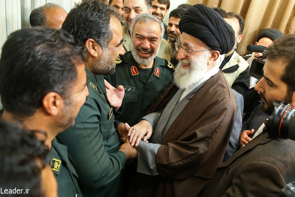 گزینههای روی میز زیر پای سربازان خدا!/ شجاعان مؤمنی که مثَل شدند گزینههای روی میز زیر پای سربازان خدا!/ شجاعان مؤمنی که مثَل شدند