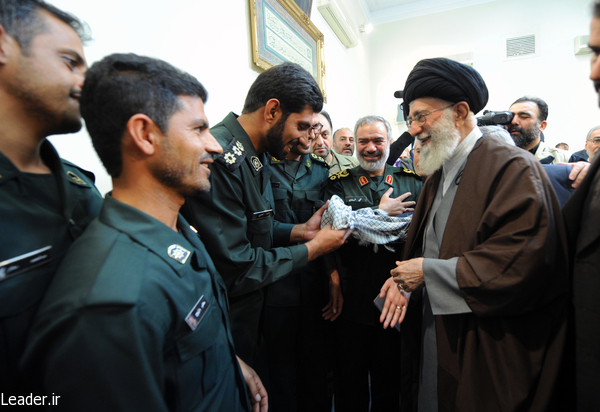 گزینههای روی میز زیر پای سربازان خدا!/ شجاعان مؤمنی که مثَل شدند گزینههای روی میز زیر پای سربازان خدا!/ شجاعان مؤمنی که مثَل شدند