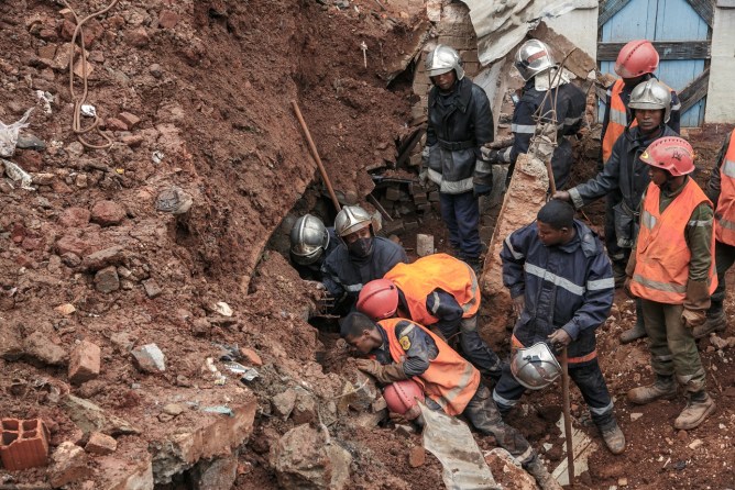 طوفان آنا در جنوب آفریقا؛ دستکم ۸۰ نفر جان باختند