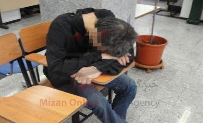 کلاهبرداری ازطریق جعل دفترچه های بیمه و فروش سیم کارتهای رند+عکس کلاهبرداری ازطریق جعل دفترچه های بیمه و فروش سیم کارتهای رند+عکس