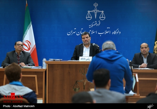 پایان محاکمه سه متهم پرونده فساد نفتی/ قاضی صلواتی: دادگاه در اولین فرصت حکم را صادر میکند پایان محاکمه سه متهم پرونده فساد نفتی/ قاضی صلواتی: دادگاه در اولین فرصت حکم را صادر میکند