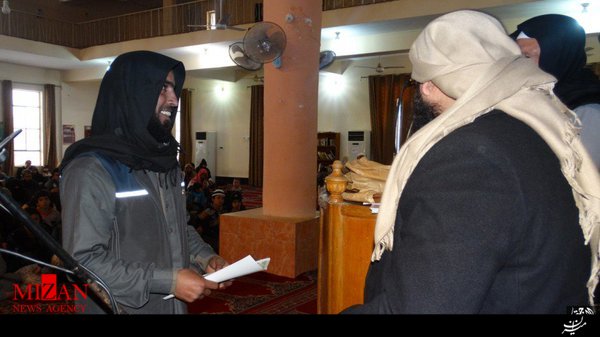 داعش تصاویری از حضور ابوبکر البغدادی در مسجد فلوجه منتشر کرد+عکس داعش تصاویری از حضور ابوبکر البغدادی در مسجد فلوجه منتشر کرد+عکس