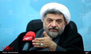 کارمندان دستگاه قضایی جزیی از چرخه تصمیم گیری قضایی هستند/ نظارت های پس از تخلف نشان دهنده تاخیر در مدیریت است
