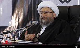 بسیاری از شیطنت‌های دشمنان به واسطه حضور مردم در صحنه منتفی می‌شود