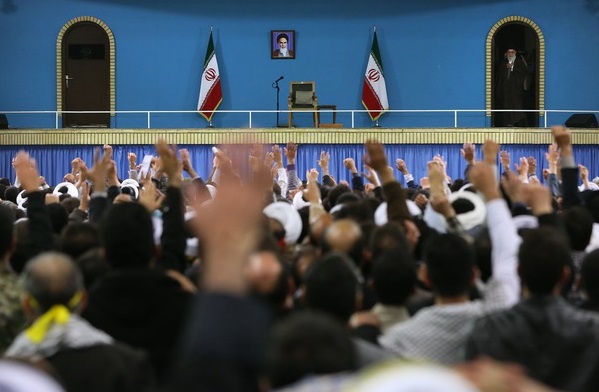 هزاران نفر از اقشار مختلف مردم استان آذربایجان شرقی با حضرت آیت‌الله خامنه‌ای دیدار خواهند کرد
