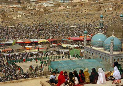 نگاهی به آداب و روسوم نگاهی به آداب و روسوم