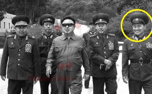 رئیس جدید ستاد ارتش کره شمالی منصوب شد + عکس رئیس جدید ستاد ارتش کره شمالی منصوب شد + عکس