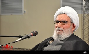 تکذیب خبر فوت آیت الله واعظ طبسی/ تولیت آستان قدس رضوی در بخش مراقبت‌های ویژه بستری است