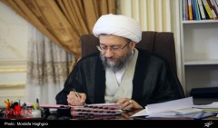 اصلاح طلبان داخلی و برخی که باید در تشخیص مصالح نظام از دیگران پیشی بگیرند، سعی کردند در برخی از استانها مانع ورود خادمان ملت به مجلس خبرگان شوند/ اینگونه همنوایی با اجانب جزو مصالح نظام است؟!