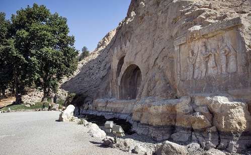 خشکیدن چشمههای چندهزارساله «طاقبستان» در خشکیدن چشمههای چندهزارساله «طاقبستان» در