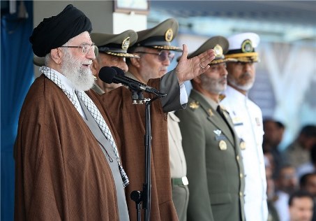 وقتی بیانات قاطع و پرصلابت رهبری، سعودی‌ها را وحشت زده کرد