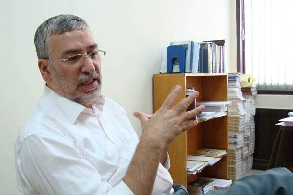 واکنش هیئت ایرانی‌ در مذاکرات به حضور عراقی‌ها با کلت کمری