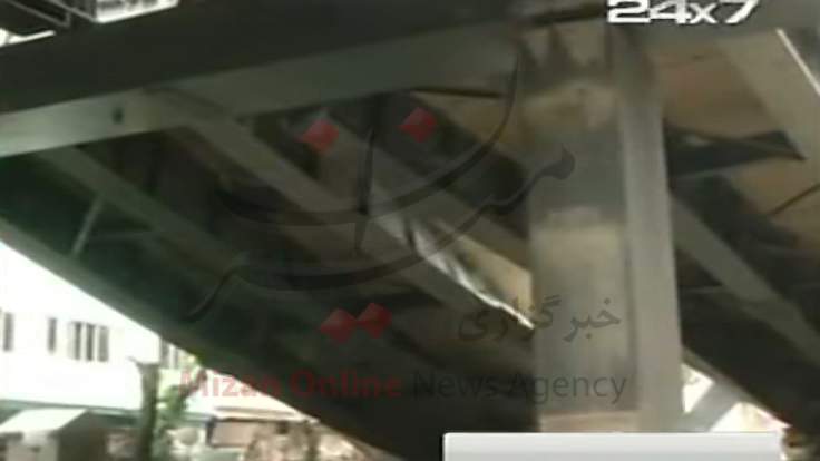 ریزش یک پل در هند 10 کشته و 150 مفقود بر جا گذاشت+عکس ریزش یک پل در هند 10 کشته و 150 مفقود بر جا گذاشت+عکس