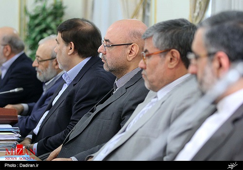 آمریکایی‌ها دست دوستی دراز می‌کنند و از پشت خنجر می‌زنند / در برخورد با هنجارشکنی‌ها نباید مرتکب هنجارشکنی شد