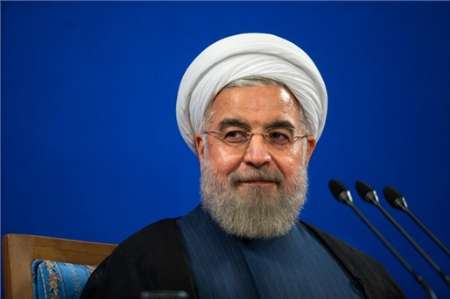 اگر مسئولان در موضوعی دچار اشتباه شدند، از مردم عذرخواهی کنند