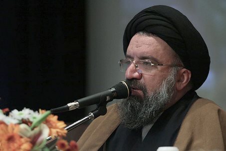 ولی فقیه،جانشین عام حضرت ولی عصر (عج) است/ بیعت با امام زمان(عج) بیعت با جانشین آن حضرت است