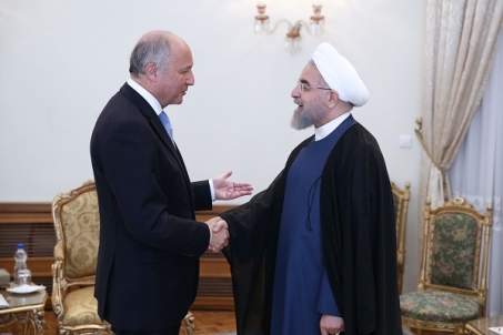 ایران به تعهدات خود تا زمانی که طرف مقابل به تعهداتش پایبند باشد، پایبند خواهد بود/دعوت اولاند از  روحانی برای سفر به پاریس