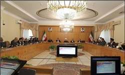 تصویب برنامه‌های کوتاه‌مدت، میان‌مدت و بلندمدت دولت برای حل معضل آلودگی هوای کلانشهرها