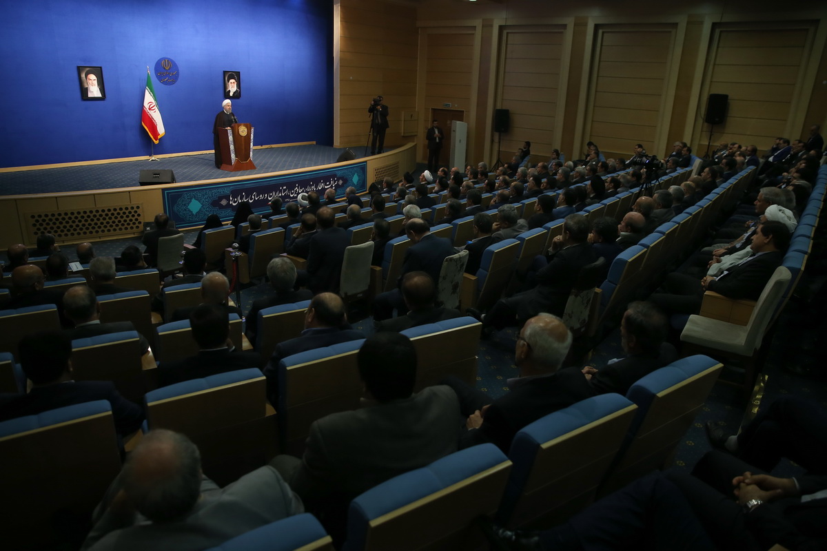 مسئولان اجرایی کمربندها را برای ۱۴ ماه پیش رو محکمتر ببندند/ ثبات بازار اقتصادی، برجام و طرح تحول سلامت، سه دستاورد بزرگ دولت است
