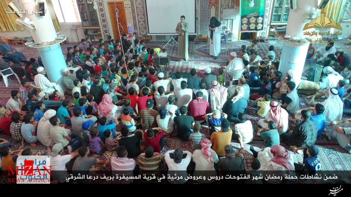 نشست عوام فریبانه جبهه النصره در درعا + عکس نشست عوام فریبانه جبهه النصره در درعا + عکس