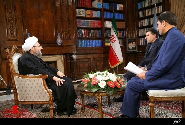 انفصال از خدمت 50 متخلف در دستگاه قضایی در سال 94 / در برخورد با فضای مجازی باید با ظرافت عمل کنیم/ بسیاری از انتقادات به دستگاه قضا ناشی از جهل به قانون و برخی گرایش‎‌های سیاسی است/ تخریب قوه قضائیه به نفع هیچکس نیست/ آیا تبدیل کردن کاروان عروسی مردم به عزا ضدیت با حقوق بشر نیست