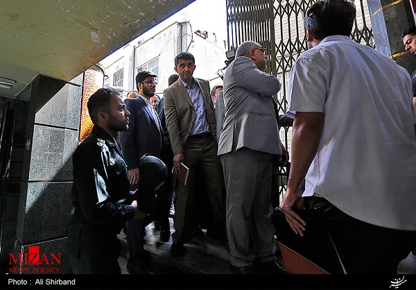 کوچه مروی با کالای قاچاق خداحافظی می‌کند!
