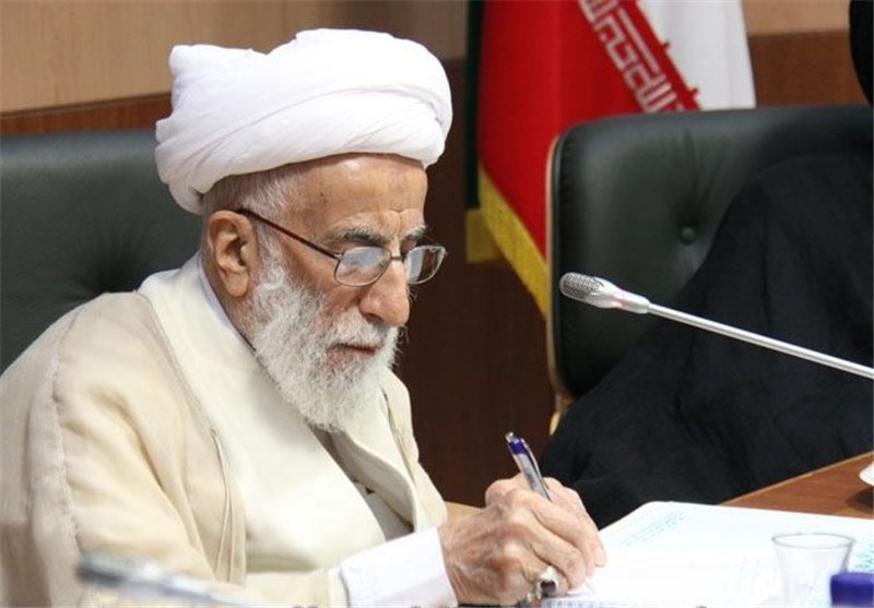 درخواست جوانان لبنانی از آیت‌الله جنتی