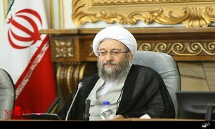 مسئولان باید هر آنچه در توان دارند در خدمت به مردم به کار بگیرند/نباید به هر بهانه‌ای بنا را بر تخریب دولت گذاشت /خدمات پزشکان بسیار ارجمند و در صورت اخلاص در عمل، عبادتی بزرگ است