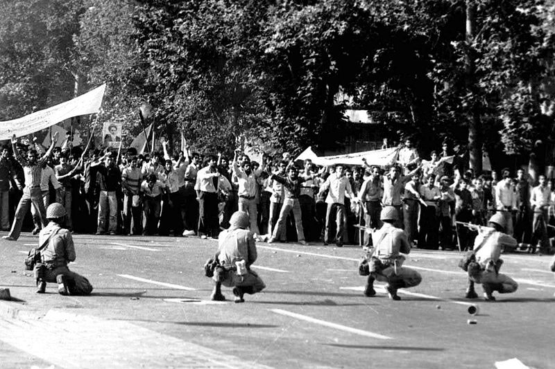 17 شهریور 57 در تهران چه گذشت؟/کشتار مردم ایران با گلوله‌های صهیونیستی