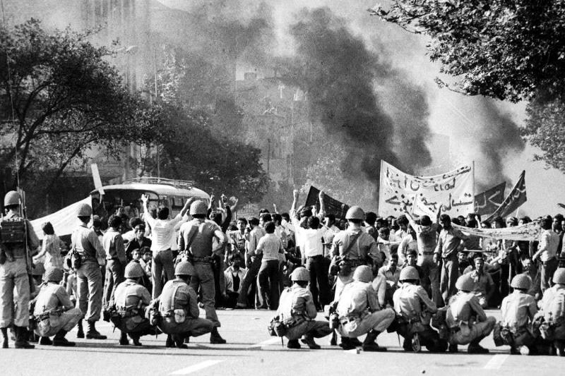 17 شهریور 57 در تهران چه گذشت؟/کشتار مردم ایران با گلوله‌های صهیونیستی