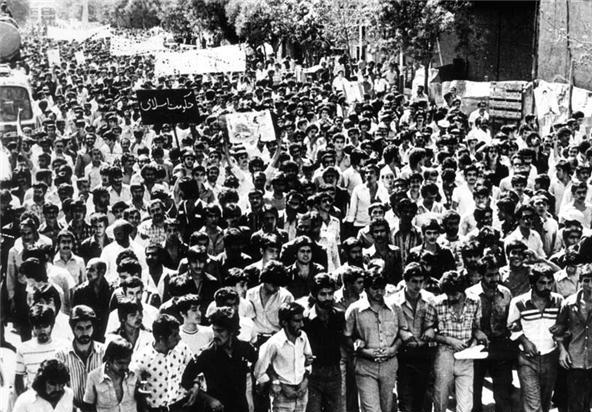 17 شهریور 57 در تهران چه گذشت؟/کشتار مردم ایران با گلوله‌های صهیونیستی