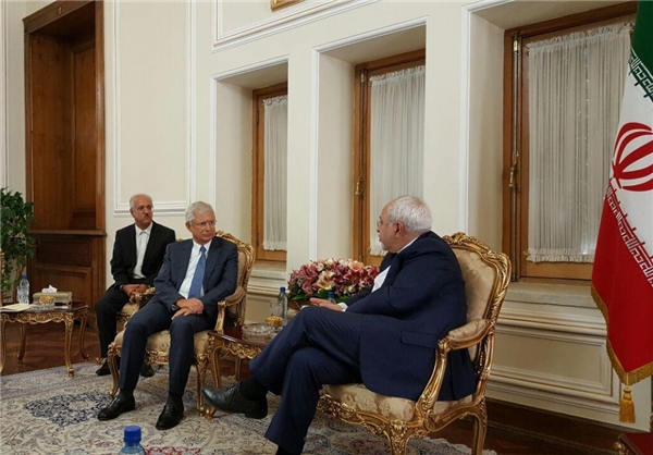 رئیس مجلس ملی فرانسه با ظریف دیدار کرد رئیس مجلس ملی فرانسه با ظریف دیدار کرد
