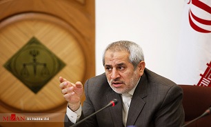 تغییر ماهیت جرم قاچاق کالا به فساد اقتصادی/ لزوم استفاده از ظرفیت‌های مردمی در پیگیریهای انتظامی و قضایی