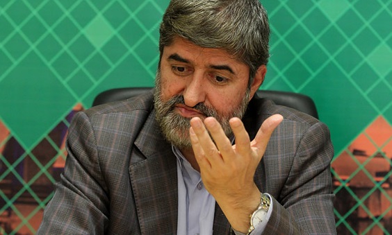 مطهری: نگفتم حجاب باید اختیاری باشد