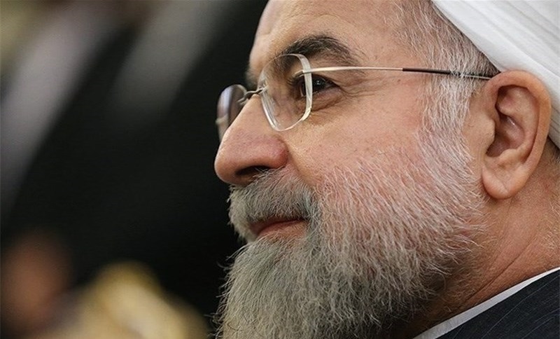 روحانی: ظریف حرف‌های نیشدار را تحمل می‌کند