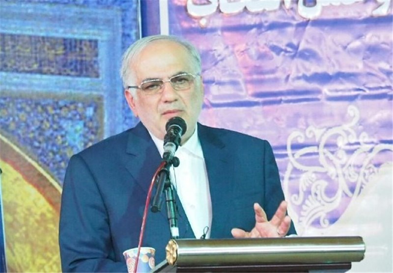 تکریم خانواده شهدا و جانبازان وظیفه ذاتی مسئولان است