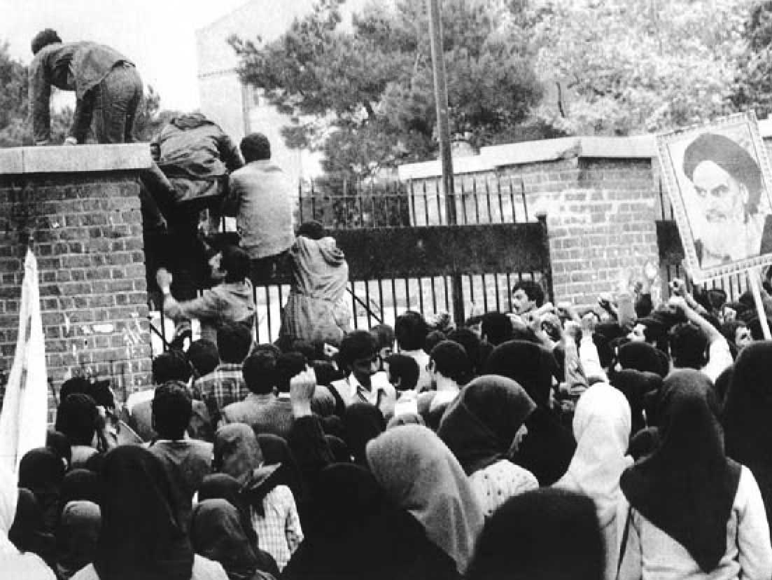 دومینوی 13 آبان و مهر اخراج بر پرونده جاسوسان دیپلمات نما دومینوی 13 آبان و مهر اخراج بر پرونده جاسوسان دیپلمات نما