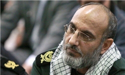 برخی دچار روحیه محافظه‌کاری شده‌اند/ فعالیت 800 اندیشکده آمریکایی برای نابودی جمهوری اسلامی