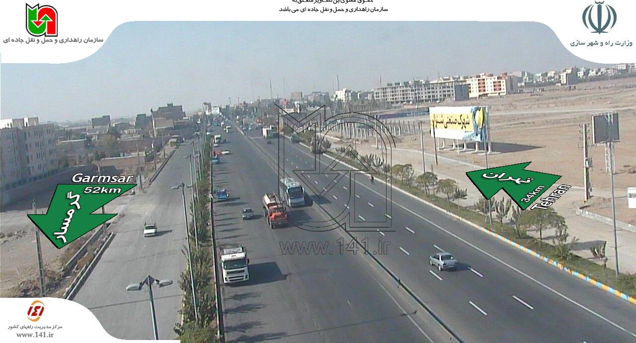 رفت و آمد پرسرعت خودروها در مسیر مشهد + عکس رفت و آمد پرسرعت خودروها در مسیر مشهد + عکس