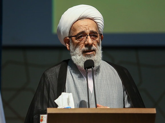 جشنواره علامه حلی فرصتی برای قلم فرسایی طلاب