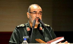 رایزنی با عراق برای خروج زائران حاضر در مهران/ سپاه آماده خدمت‌رسانی به زائران است