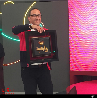 رامبد جوان شب یلدا شمع تولدش را در رامبد جوان شب یلدا شمع تولدش را در