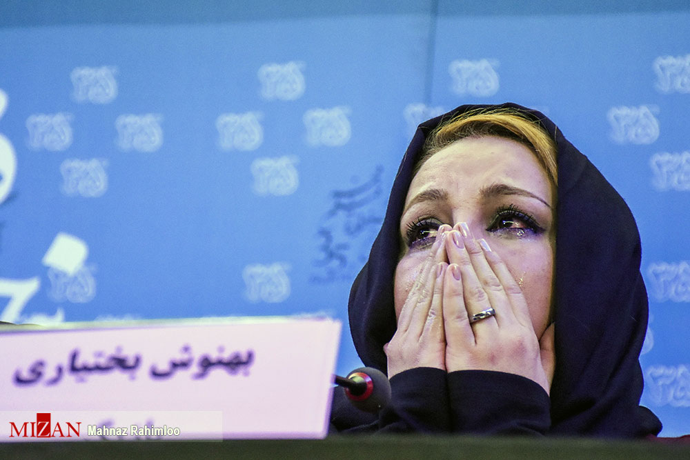 اشک های بهنوش بختیاری در کاخ جشنواره جاری شد+ عکس اشک های بهنوش بختیاری در کاخ جشنواره جاری شد+ عکس