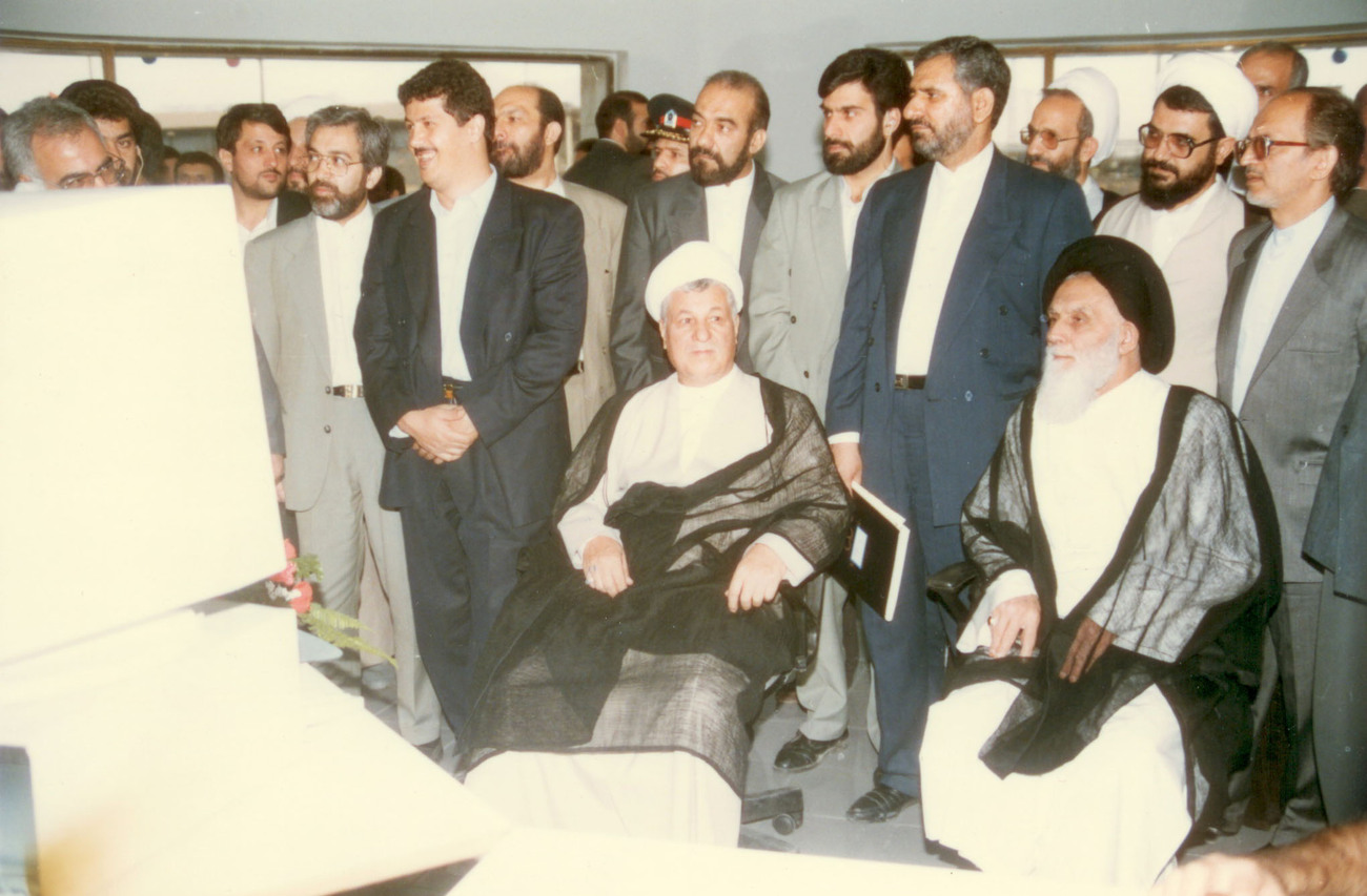 اسحاق جهانگیری در کنار آیت الله هاشمی رفسنجانی