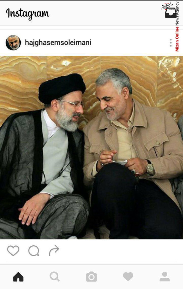 حضور سردار قاسم سلیمانی در حرم رضوی