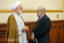 از راست ، محمد جواد لاریجانی دبیرستاد حقوق بشر قوه قضاییه و حجت الاسلام و المسلمین اژیه ای معاون اول قوه قضاییه