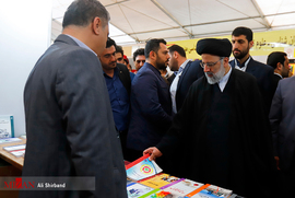 بازدید آیت الله رئیسی رئیس قوه قضاییه از نمایشگاه بین المللی کتاب تهران