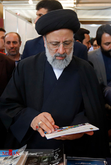 بازدید آیت الله رئیسی رئیس قوه قضاییه از نمایشگاه بین المللی کتاب تهران