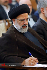 آیت الله رئیسی رئیس قوه قضاییه در دیدار با رئیس و نمایندگان مجلس شورای اسلامی 