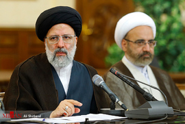 حجت الاسلام محمد مصدق و آیت الله رئیسی در جلسه هم اندیشی با وکلای دادگستری 
